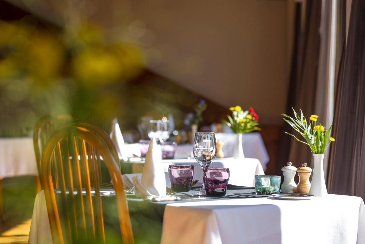 Hotel Les Grillons Talloires Ngoại thất bức ảnh