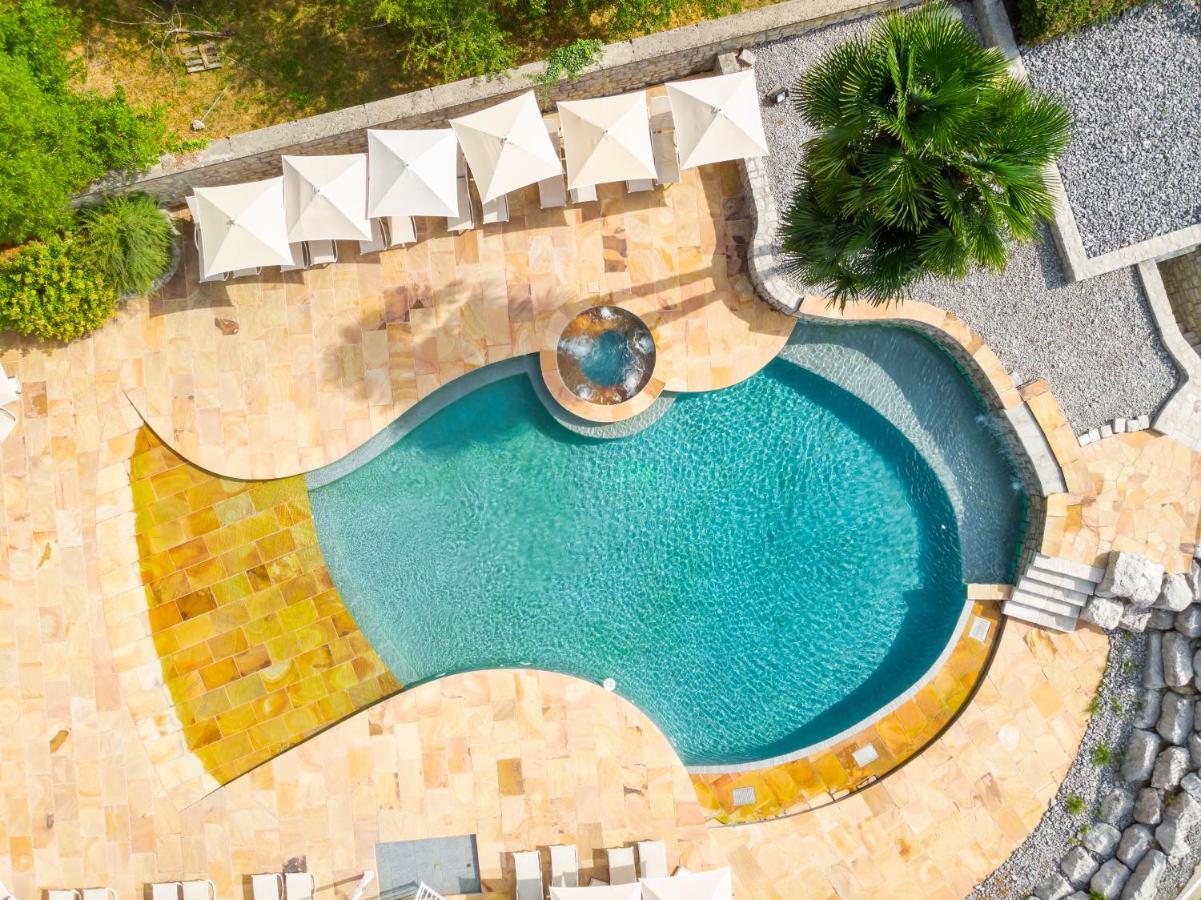 Hotel Les Grillons Talloires Ngoại thất bức ảnh