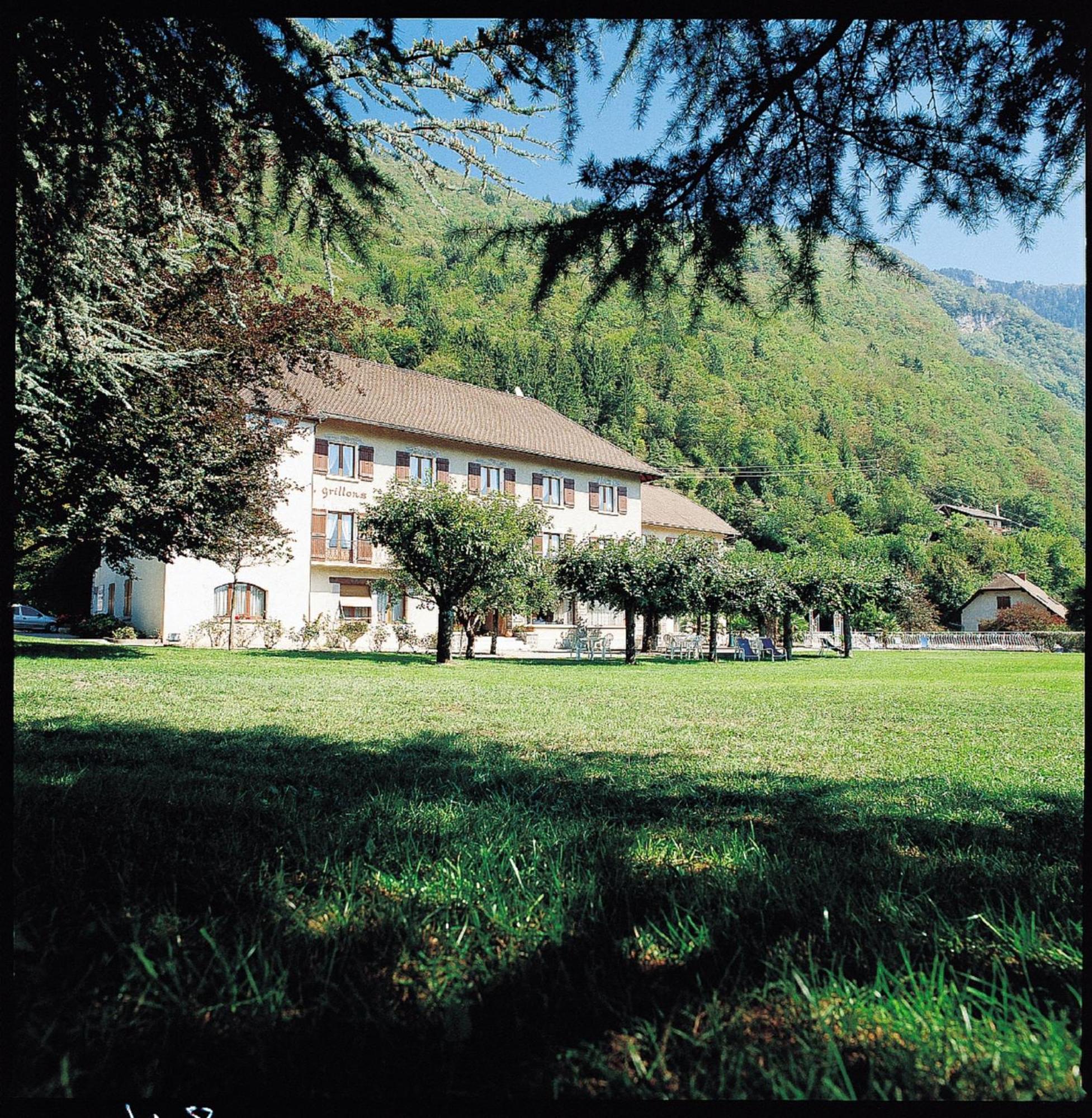 Hotel Les Grillons Talloires Ngoại thất bức ảnh
